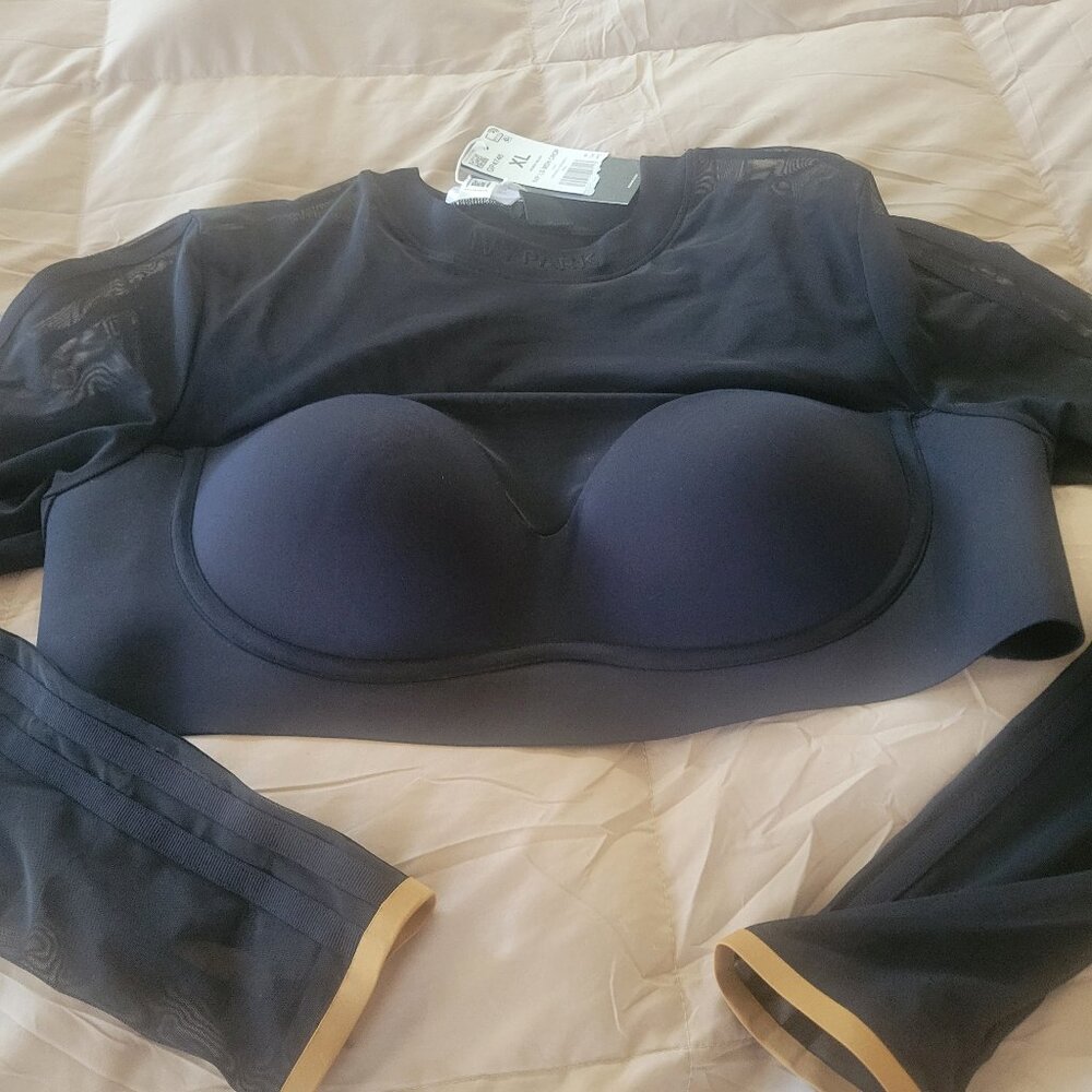 ADDIDAS IVY PARK BLACK CROP TOP XL